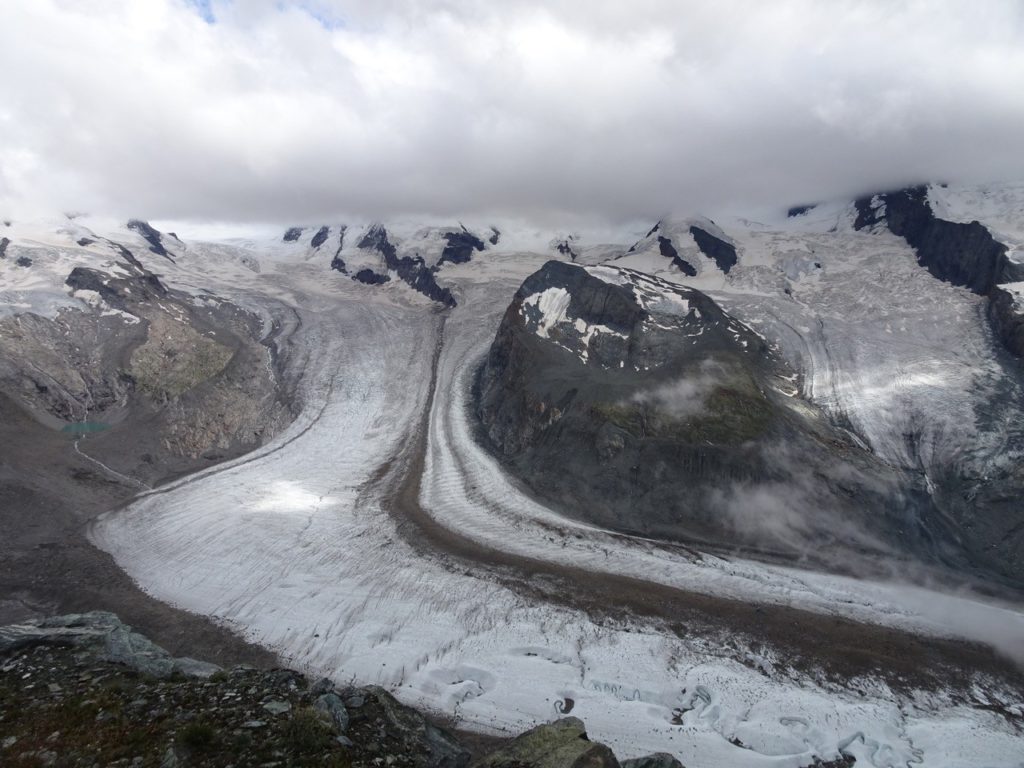 ゴルナー氷河：Chuchichäschtli撮影