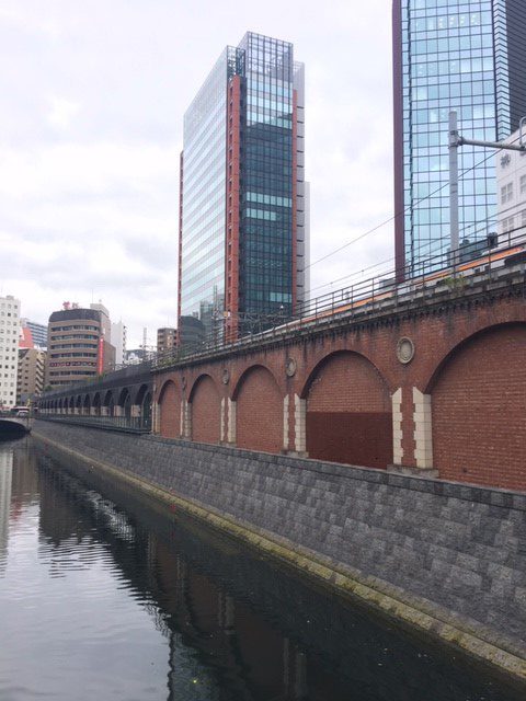 The overpass as it is today. Red bricks were also produced in Japan towards the end of Edo period.